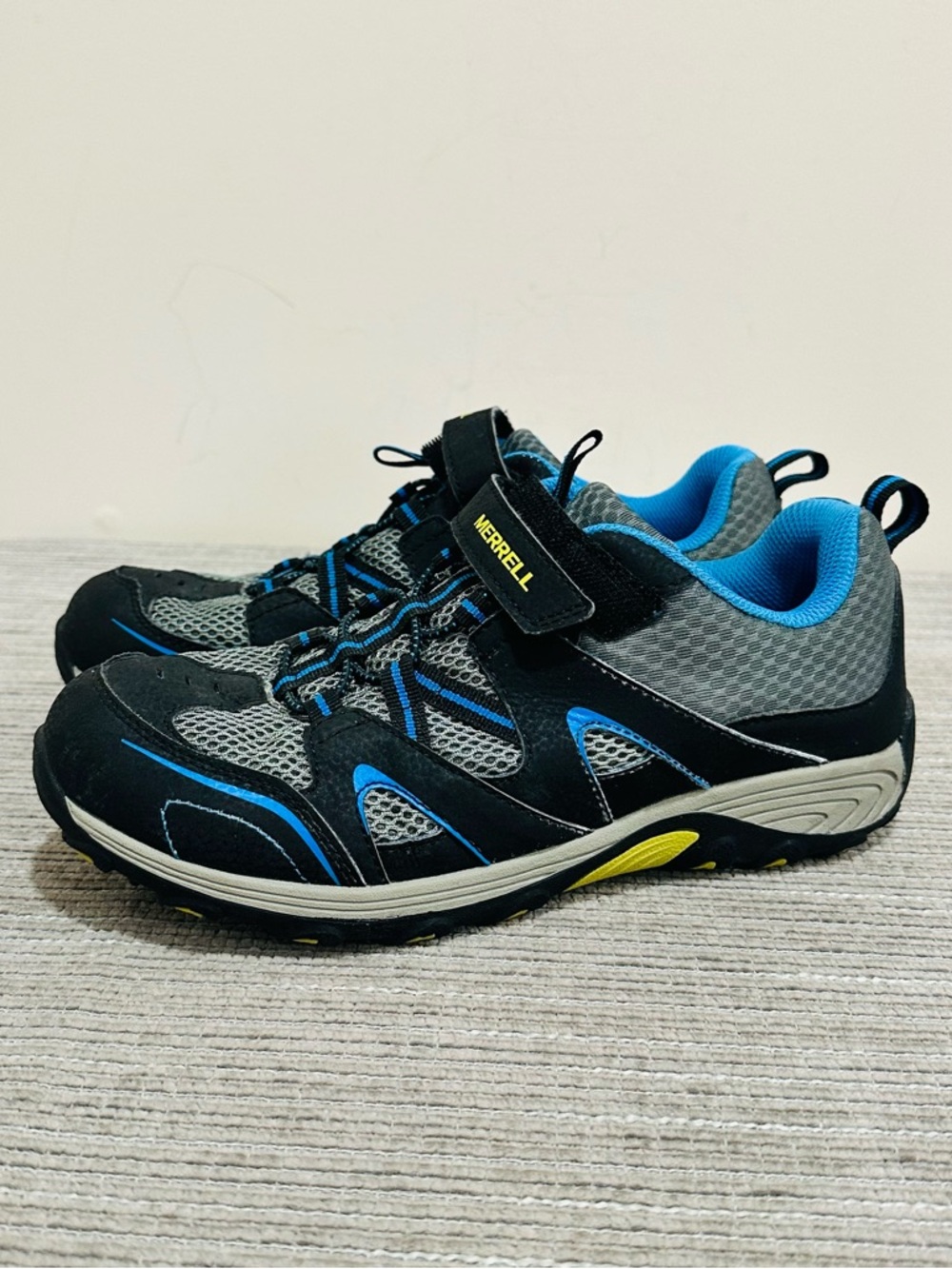 Merrell Boys Trail Chaser Hiking Shoes Black Blue MK261971 Leather Hook Loop 7M